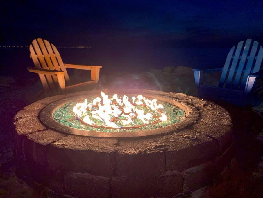 Tropical Serenity-water View Heated Pool Tiki Bar Holiday home *